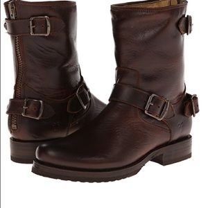 Frye Veronica boot. Brown leather. Size 8